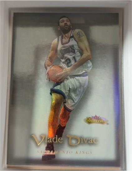 2000-01 Fleer Showcase #67 Vlade Divac — front