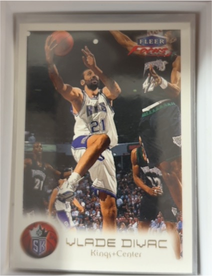1999-00 Fleer Focus #64 Vlade Divac — front