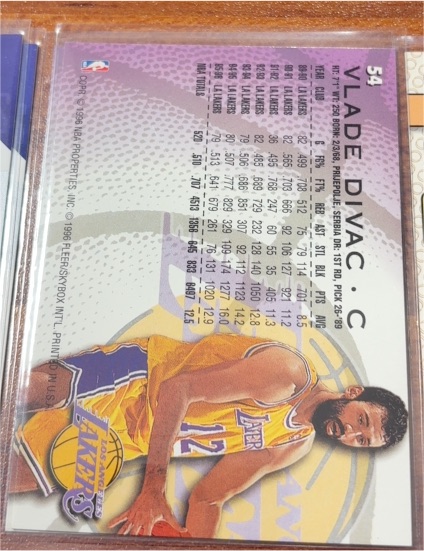 1995-96 Fleer #54 Vlade Divac — front