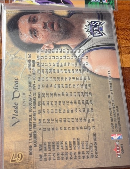 1994-95 Fleer #67 Vlade Divac — front