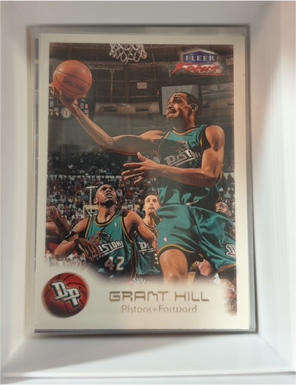 1999-00 Fleer Focus #86 Grant Hill — front