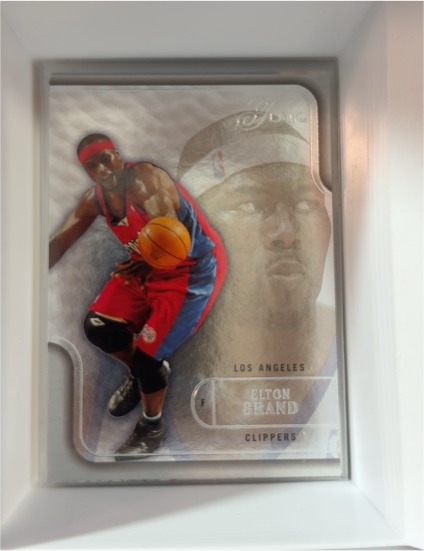 2003-04 Fleer Flair #22 Elton Brand — front