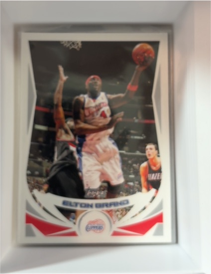 2004-05 Topps #77 Elton Brand — front