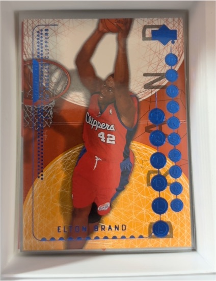 2003-04 Upper Deck Triple Dimensions #33 Elton Brand — front