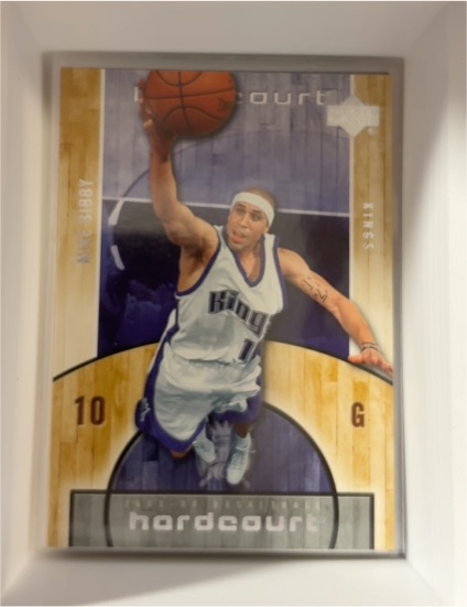 2005-06 Upper Deck Hardcourt #73 Mike Bibby — front