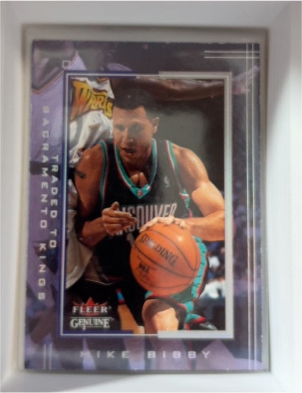 2001-02 Fleer Genuine #54 Mike Bibby — front
