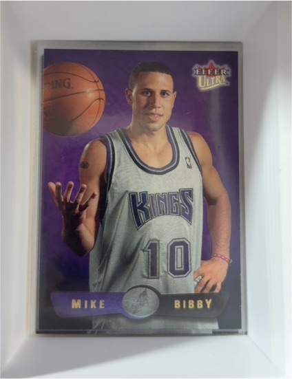 2001-02 Fleer Ultra #136 Mike Bibby — front