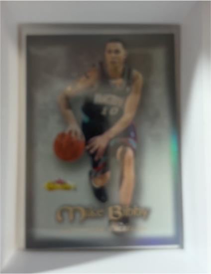 2003-04 Fleer Mystique #14 Mike Bibby — front
