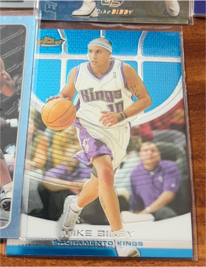 2005-06 Topps Finest #92 Mike Bibby — front