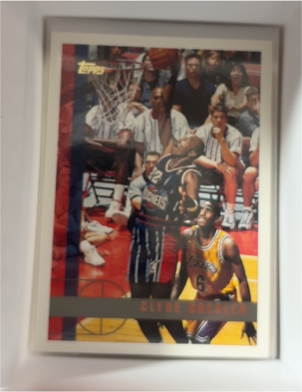 1993 Topps #1 Clyde Drexler — front