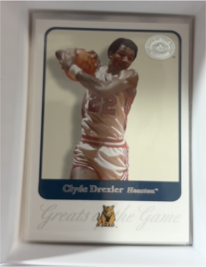 2001 Fleer Greats of the Game #14 Clyde Drexler — front