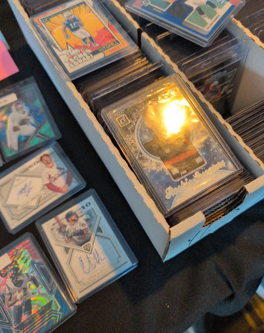 2023 Donruss Snow Globe Insert Football Card — front