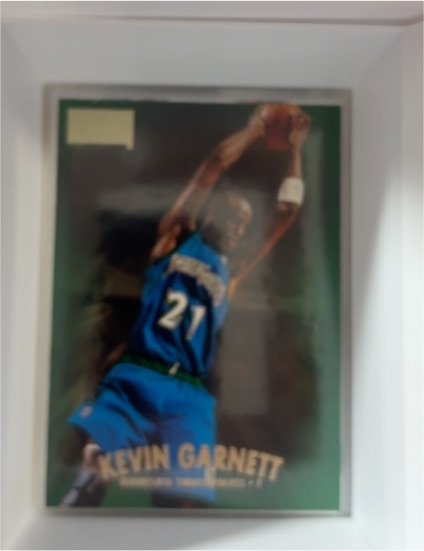 1997-98 Skybox Premium #111 Kevin Garnett — front