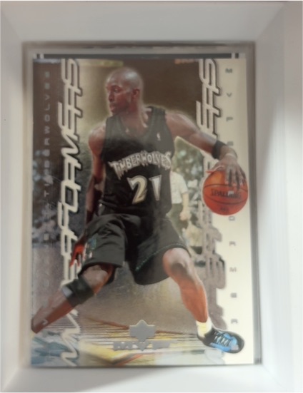 2000-01 Upper Deck MVP MVPerformers #P7 Kevin Garnett — front