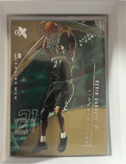 2001-02 Fleer EX #96 Kevin Garnett — front
