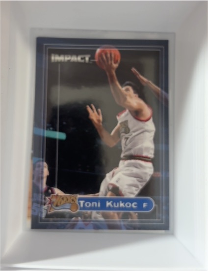 1999-00 Skybox Impact #181 Toni Kukoc — front