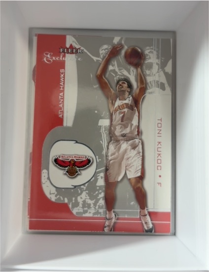 2001-02 Fleer Exclusive #86 Toni Kukoc — front