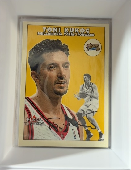 2000-01 Fleer Tradition #25 Toni Kukoc Philadelphia 76ers — front