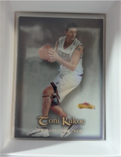 2000-01 Fleer Showcase #63 Toni Kukoc — front