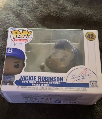 Funko Pop! Sports Legends Jackie Robinson #42 — front