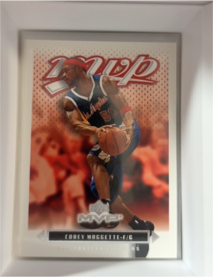 2003-04 Upper Deck MVP #69 Corey Maggette — front