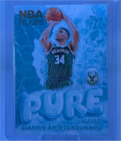 2024-25 Panini NBA Hoops #7 Giannis Antetokounmpo — front