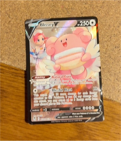 2022 Pokémon TCG SWSH12: Silver Tempest Trainer Gallery #TG22/TG30 Blissey V — front