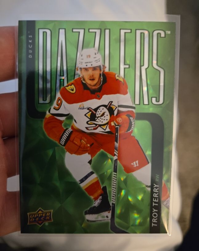 2025-26 Upper Deck Series 2 #DZ-62 Troy Terry Dazzlers Green — front
