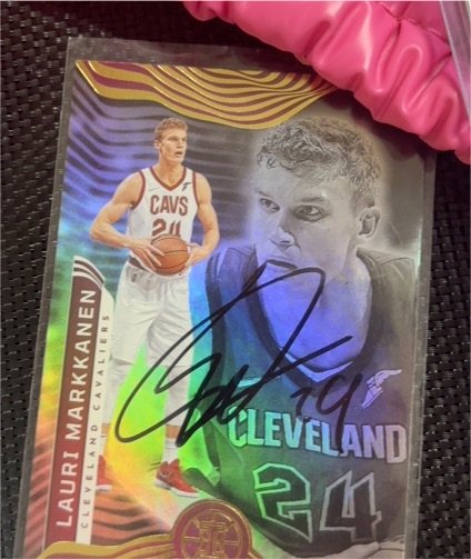 2021-22 Panini Illusions #110 Lauri Markkanen — front