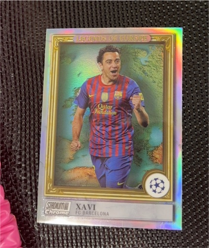 2022-23 Topps Stadium Club Chrome UEFA Legends of Europe #LE-XAV Xavi FC Barcelona — front