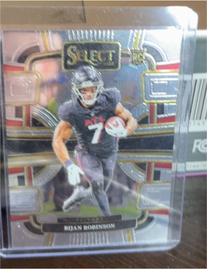 2023 Panini Select #4 Bijan Robinson — front