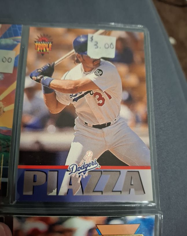 1994 Donruss Triple Play #88 Mike Piazza Los Angeles Dodgers — front