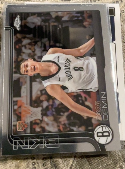 2025-26 Topps Chrome #258 Egor Demin — front