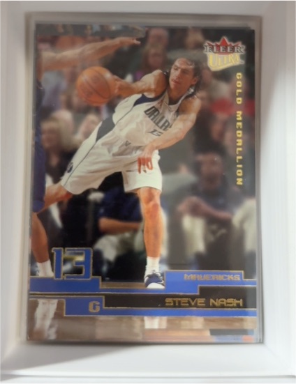 2003 Fleer Ultra #13 Steve Nash Gold Medallion — front