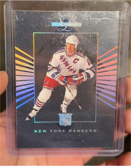 1994-95 Leaf Limited #89 Mark Messier — front
