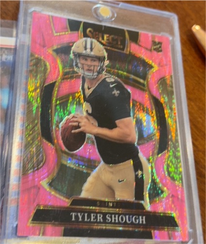 2025 Panini Select Concourse #41 Tyler Shough Pink Shock Prizm Rookie — front