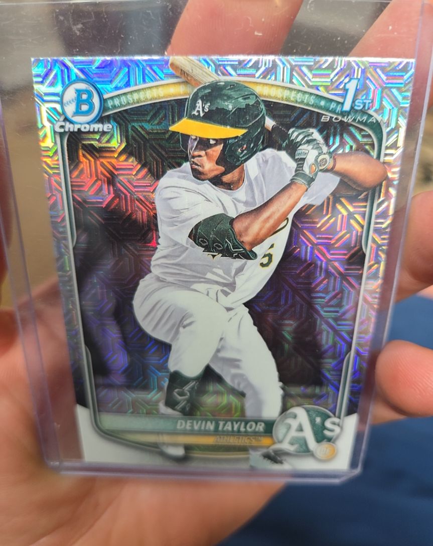 2025 Bowman Draft Chrome Mojo Refractor #BDC-135 Devin Taylor — front