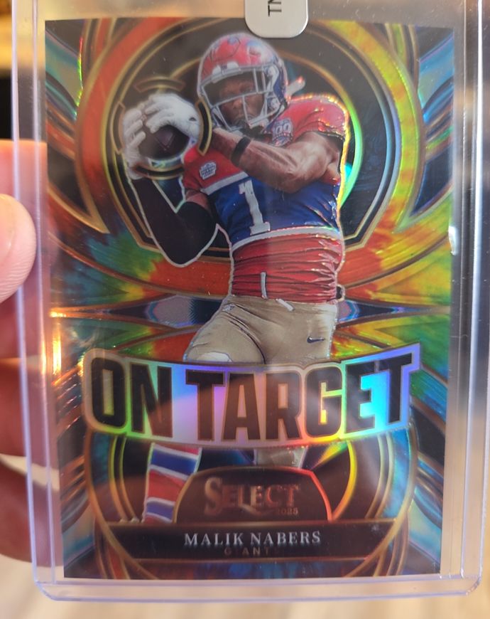 2025 Panini Select #19 Malik Nabers On Target — front