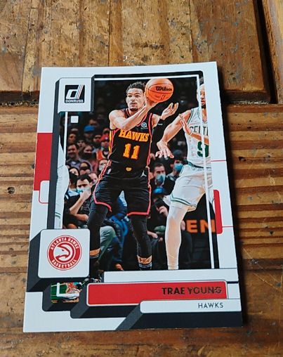 2022-23 Donruss #59 Trae Young Atlanta Hawks — front