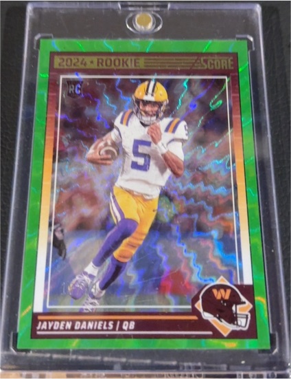 2024 Panini Score #302 Jayden Daniels — front