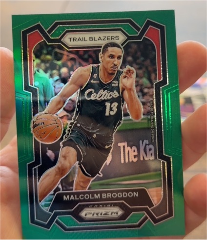 2023-24 Panini Prizm #10 Malcolm Brogdon — front