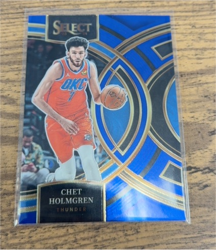 2023-24 Panini Select #160 Chet Holmgren Premier Level Blue OKC Thunder — front