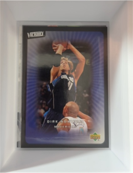 2003-04 Upper Deck Victory #16 Dirk Nowitzki — front