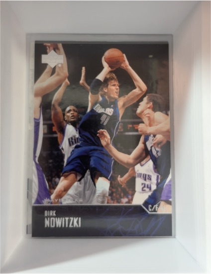 2003-04 Upper Deck #43 Dirk Nowitzki — front