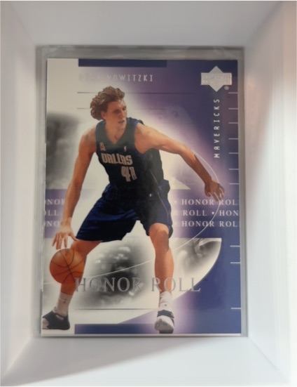 2001-02 Upper Deck Honor Roll #16 Dirk Nowitzki — front