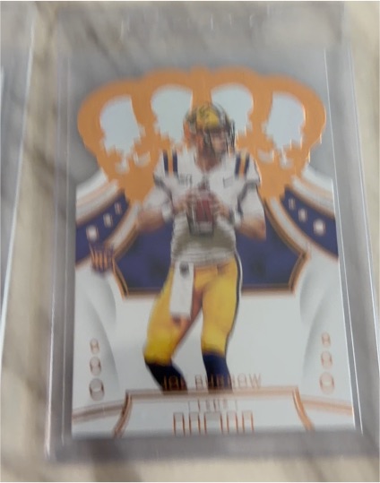 2020 Panini Chronicles Draft Picks Crown Royale #1 Joe Burrow — front