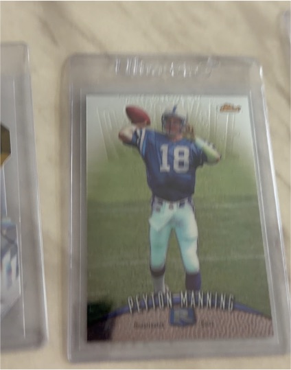 2000 Fleer Ultra #82 Peyton Manning — front