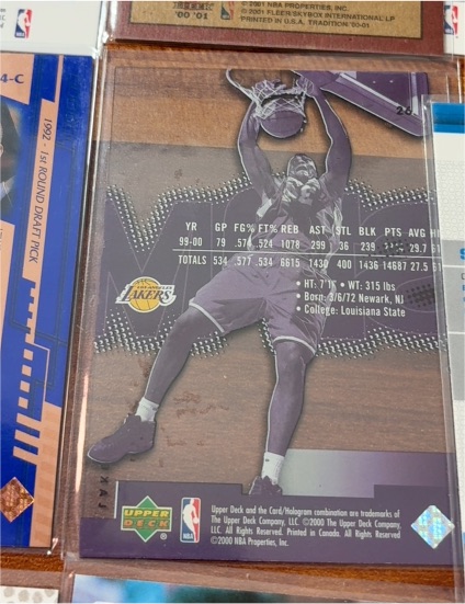 2000-01 Upper Deck Ovation #28 Kobe Bryant — front