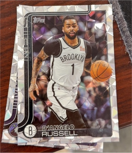 2025-26 Topps #8 D'Angelo Russell — front