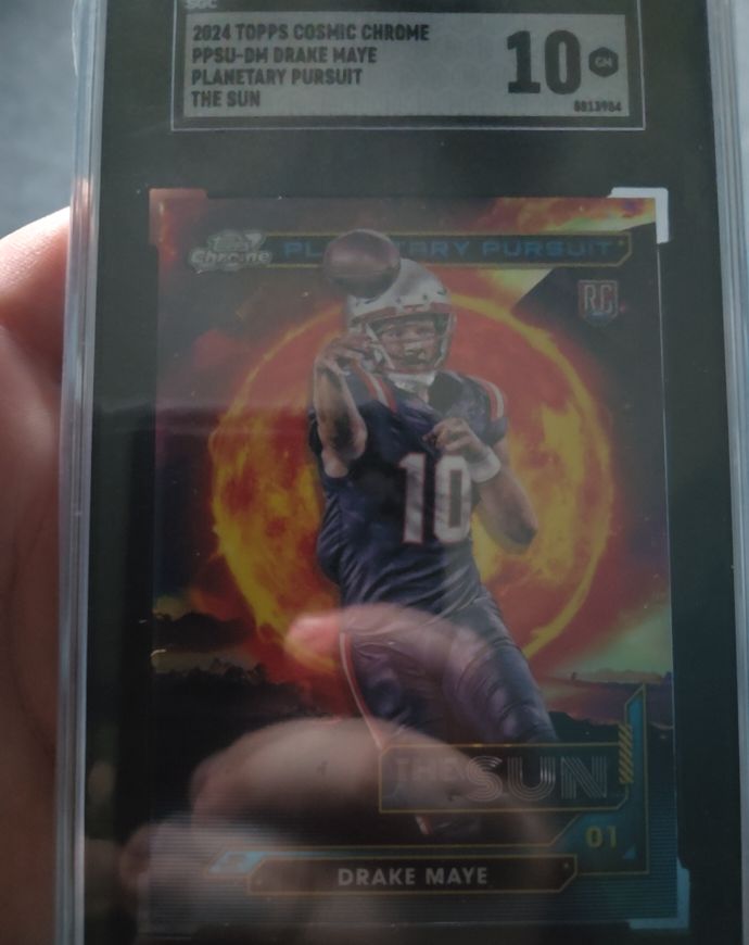 2024 Topps Cosmic Chrome Planetary Pursuit #PPSU-DM Drake Maye The Sun Rookie — front